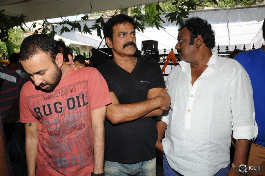 Yevado-Okadu-Movie-Opening